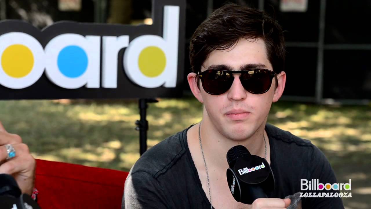 Porter Robinson Q&A @ Lollapalooza 2012