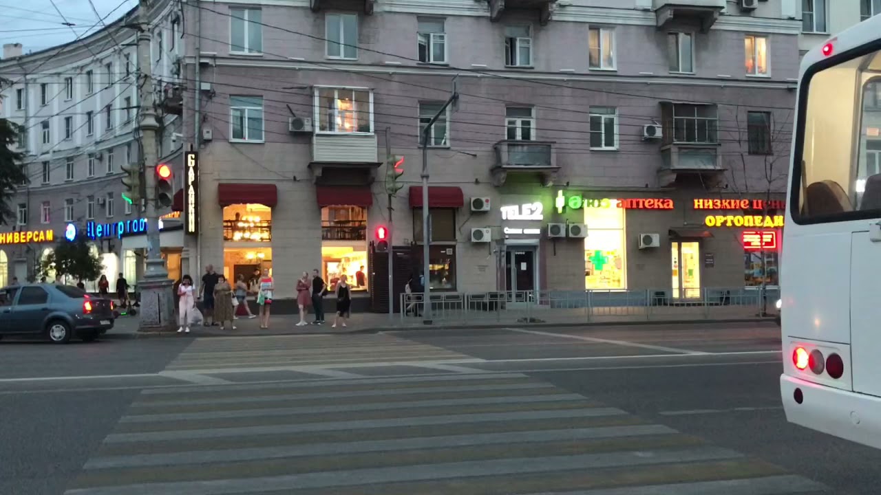На железнодорожном вокзале в Воронеже. Ждём поезд