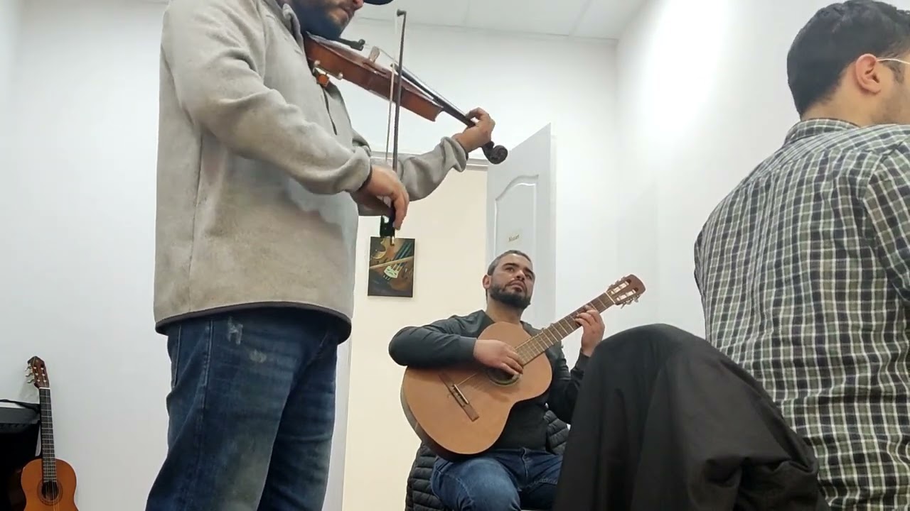 achtah ataous ( أشطح أشطح الطاووس ) instrumental ( piano - violin - guitar )