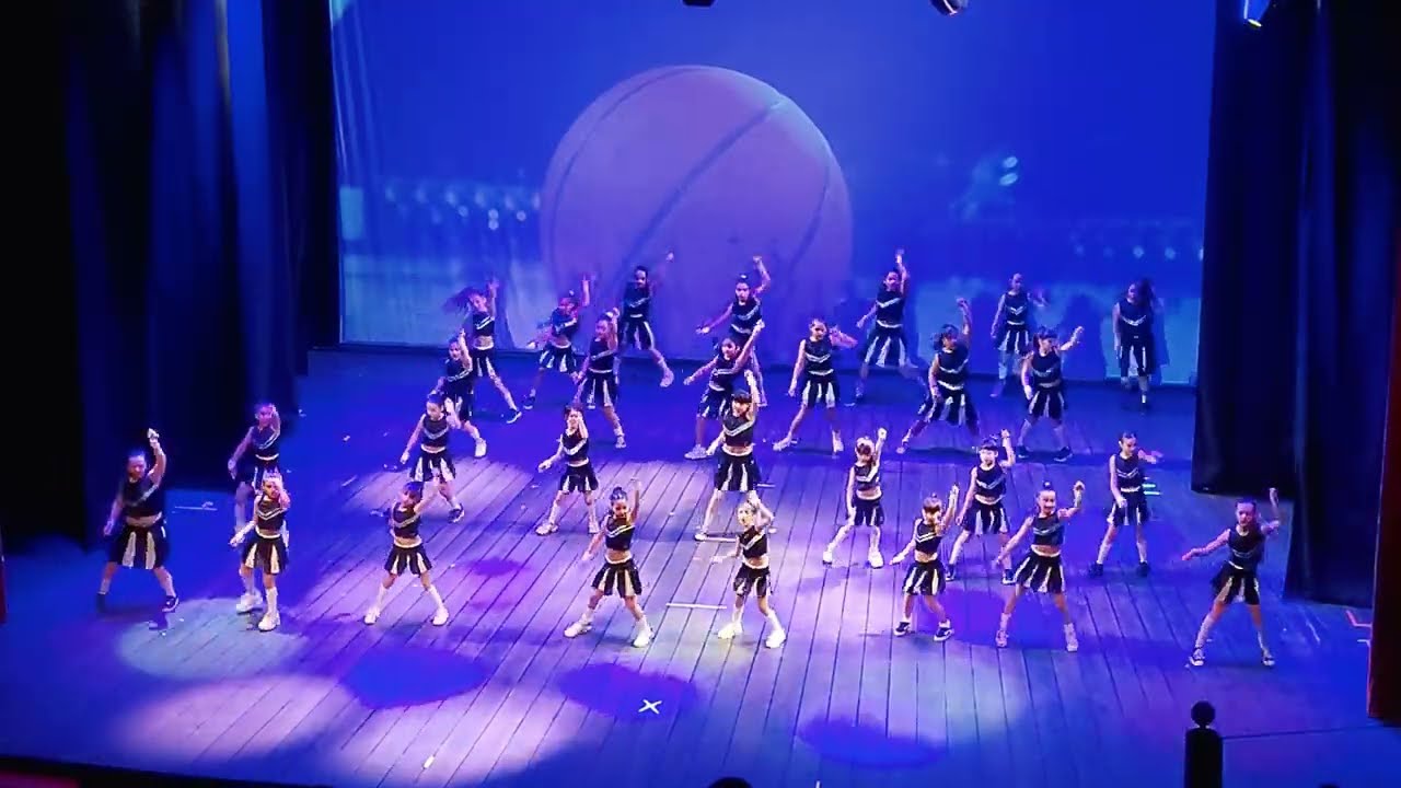 HOLLABACK GIRL - ESTUDIO HADAS, FESTIVAL AÑO 2023, PRIMERA FUNCIÓN