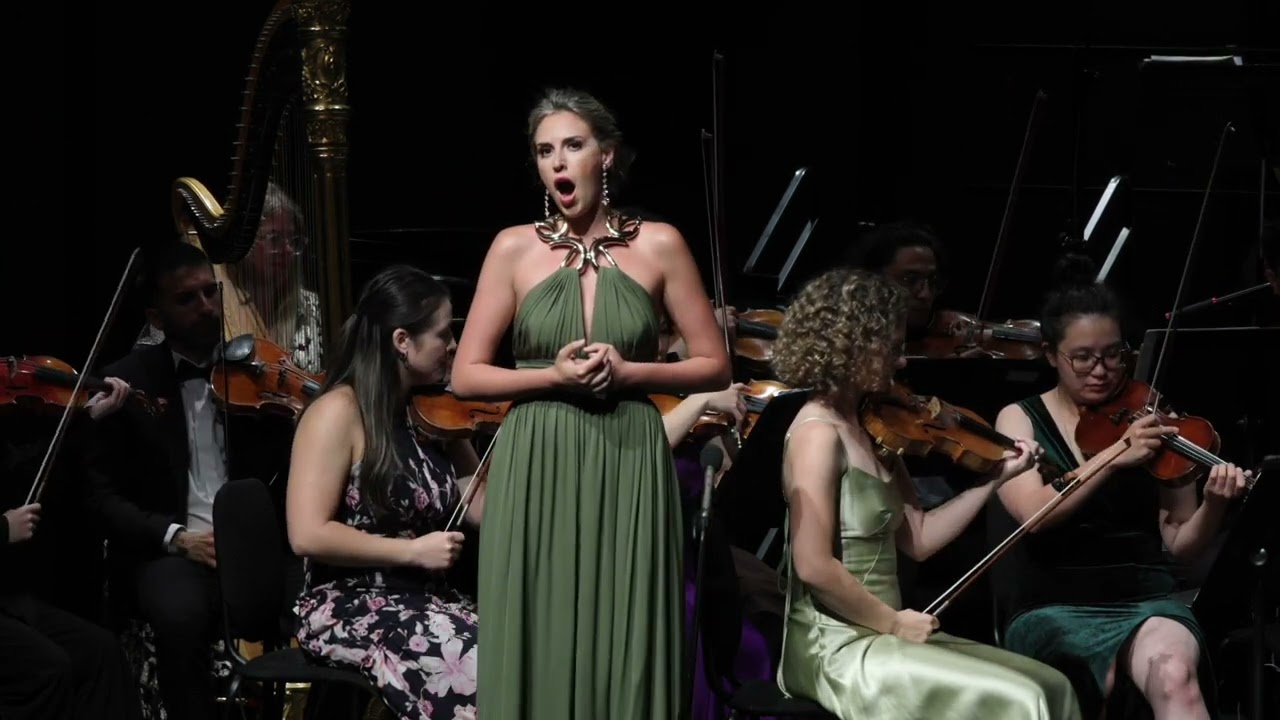 Turandot, Act 1: 