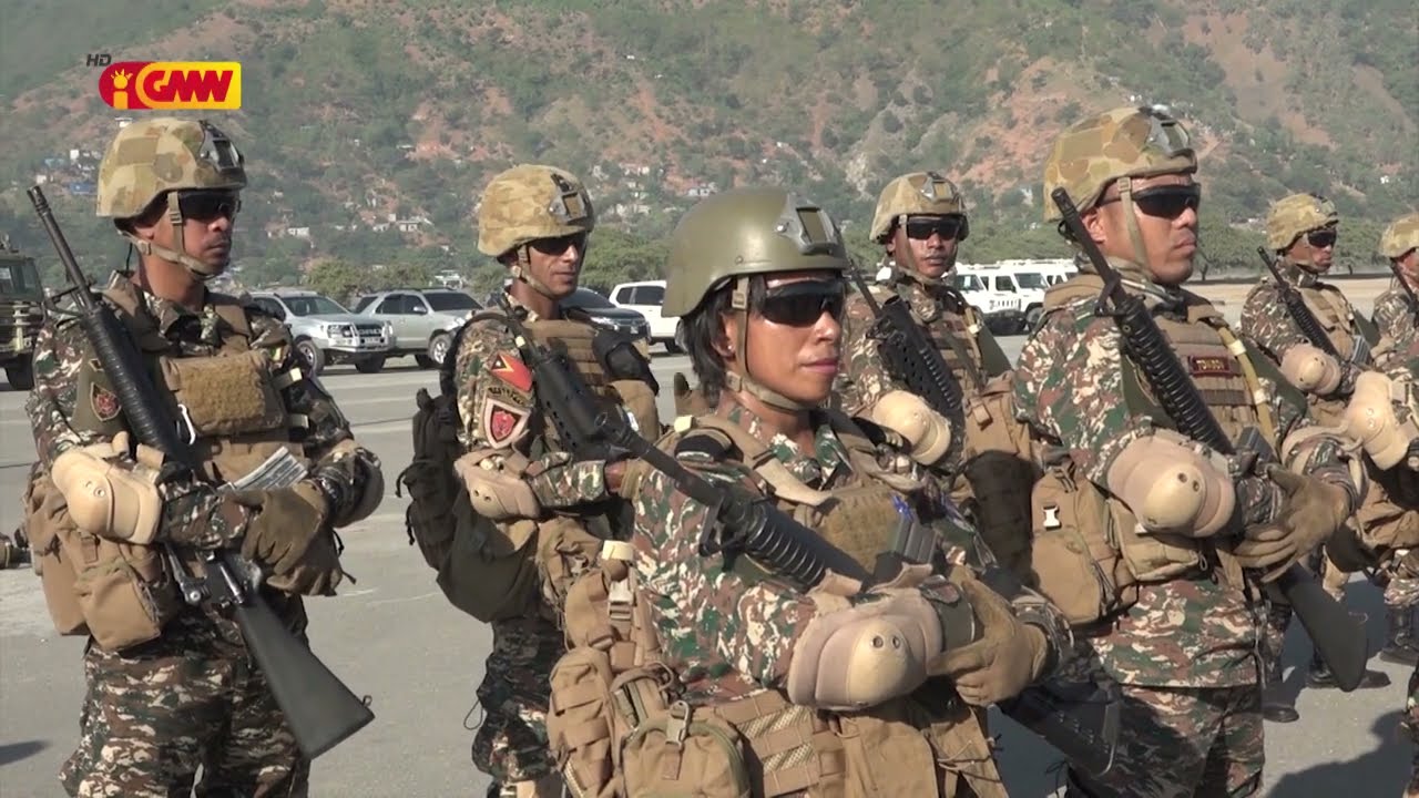 Tenente Jenerál Falur la tolera eis membru F-FDTL uza atributu militar halo polítiku