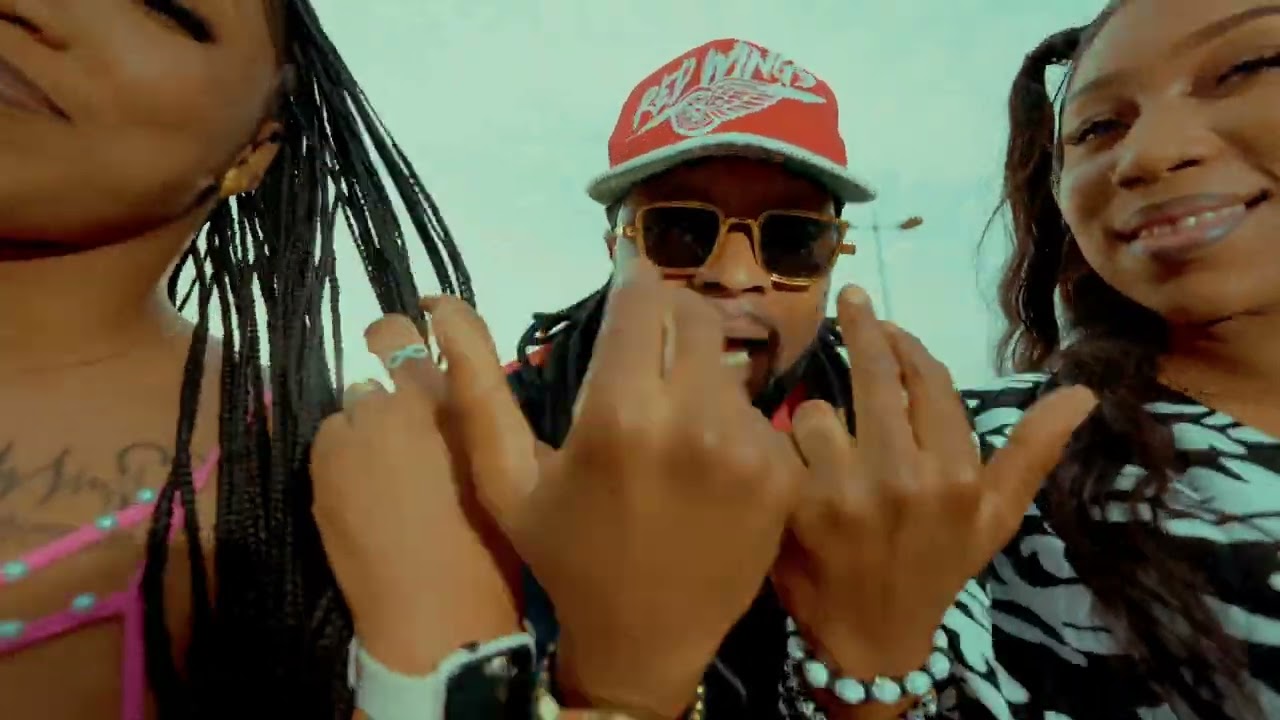 DT Empire - Am in love (Official video)