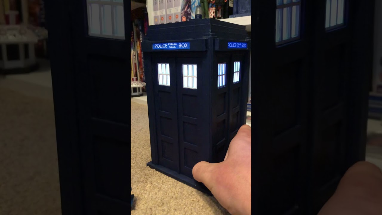 “This is T.A.R.D.I.S” 1:13 scale 3D printed Peter Cushing Dalek movie Police box model