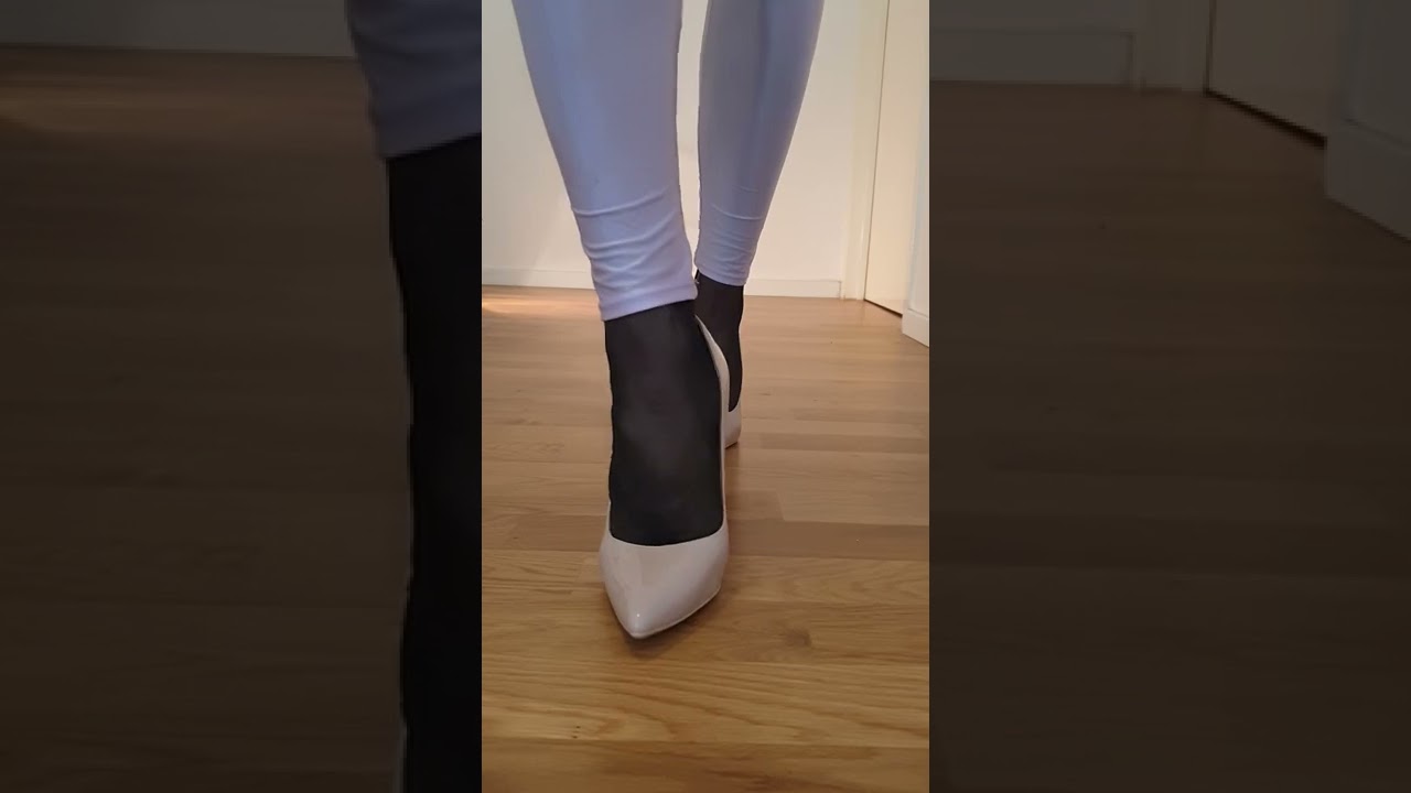 High Heels und Pinke Strumpfhose