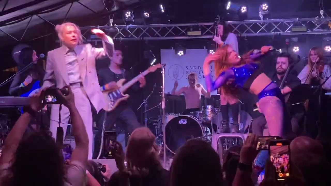 Where’s My Wife - Sloppy Jane x Phoebe Bridgers (live @ Mohawk, SXSW, Austin, TX, 16 March 2022)