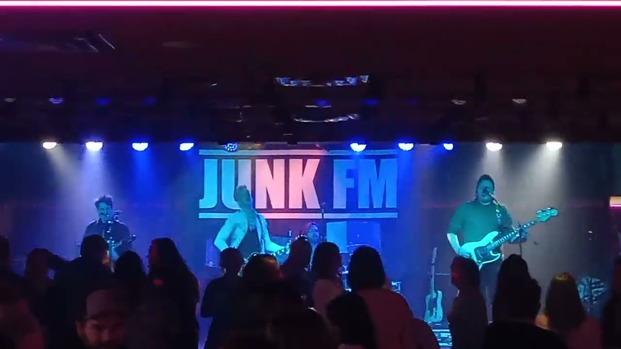 Junk FM - Mr. Brightside (The Killers cover)