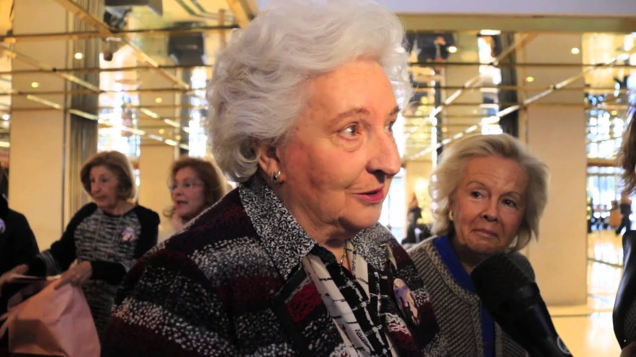 La Infanta Pilar habla de la boda de su hijo Beltrán | Diez Minutos