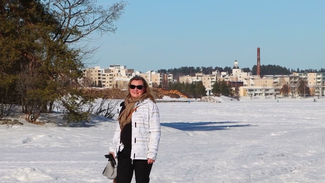 Seniorit seikkailee kev&auml;tj&auml;ill&auml; Saaristokadun maisemissa 12.3.2024