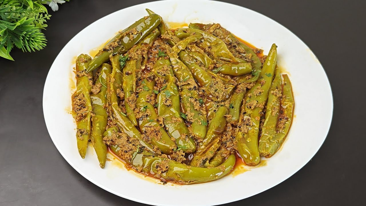 Dahi Mirchi Recipe | Curd Chilli Recipe | दही हारी मिर्च की चटपटी स्वादिष्ट सब्जी