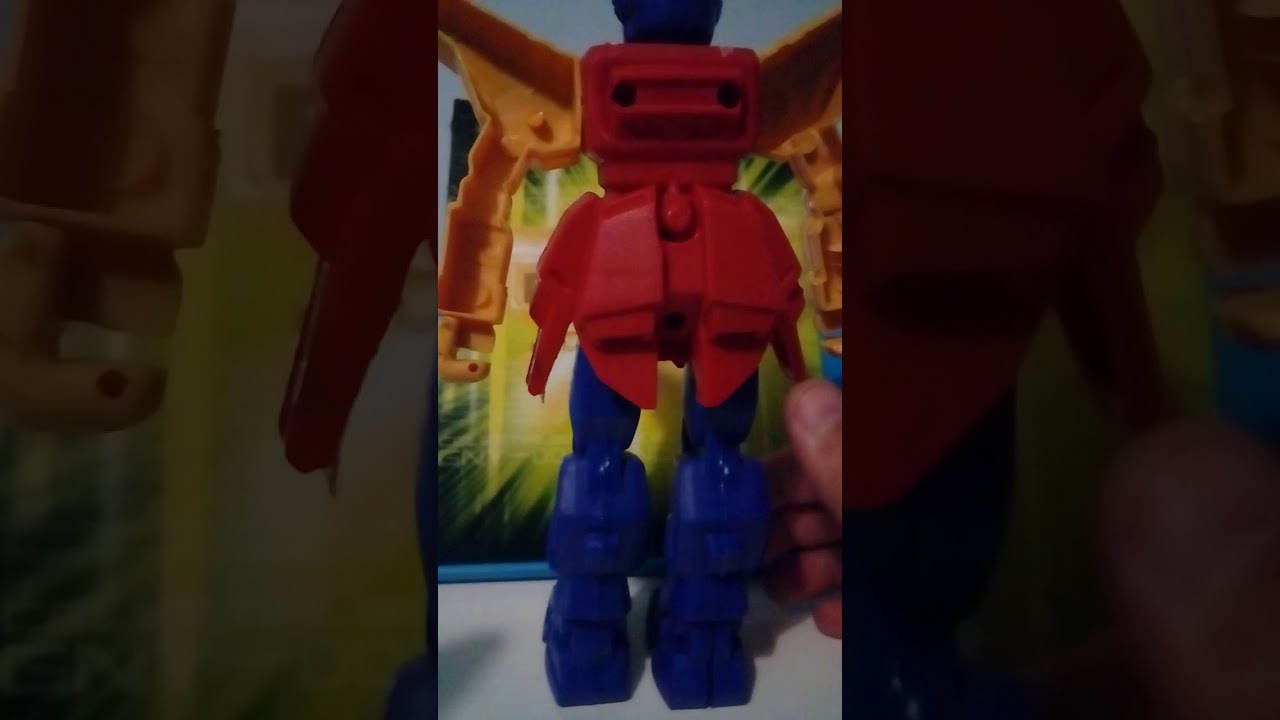 Ralph the fish and the robot.