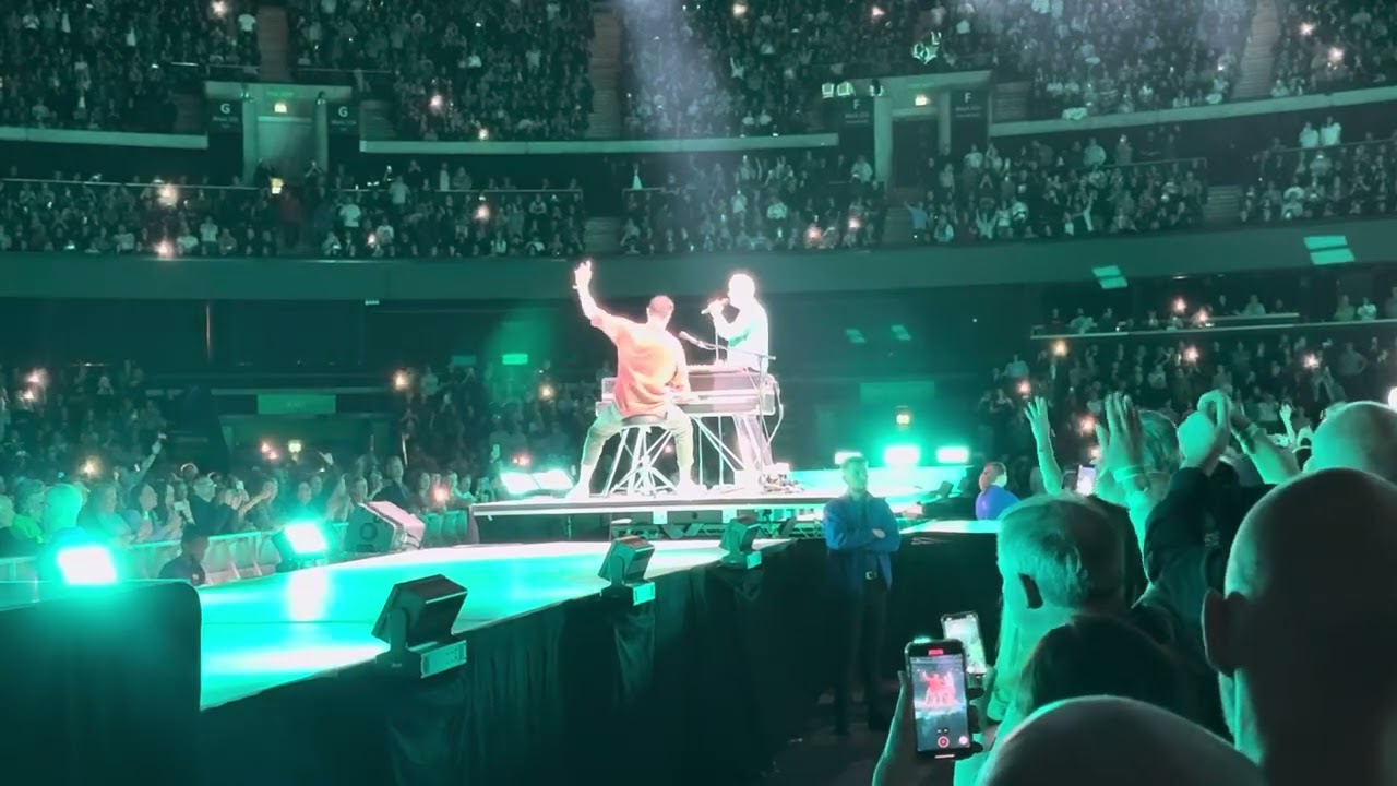 Keane - Somewhere Only We Know ( Ovo Hydro, Glasgow 18/9/2024 )