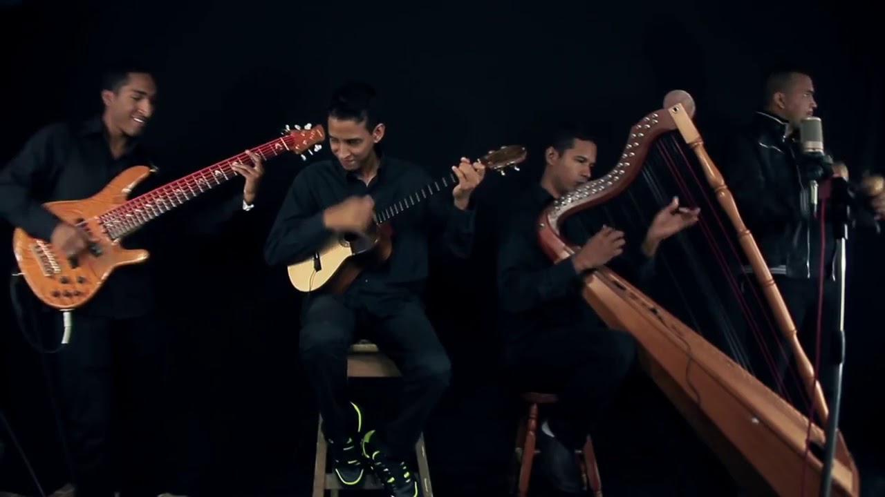 Con Pasión - Compasses