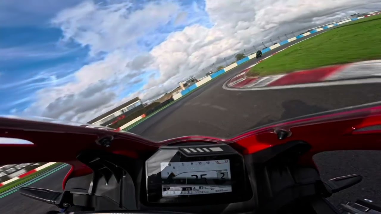 Donington park 20/10/25 inters session 5