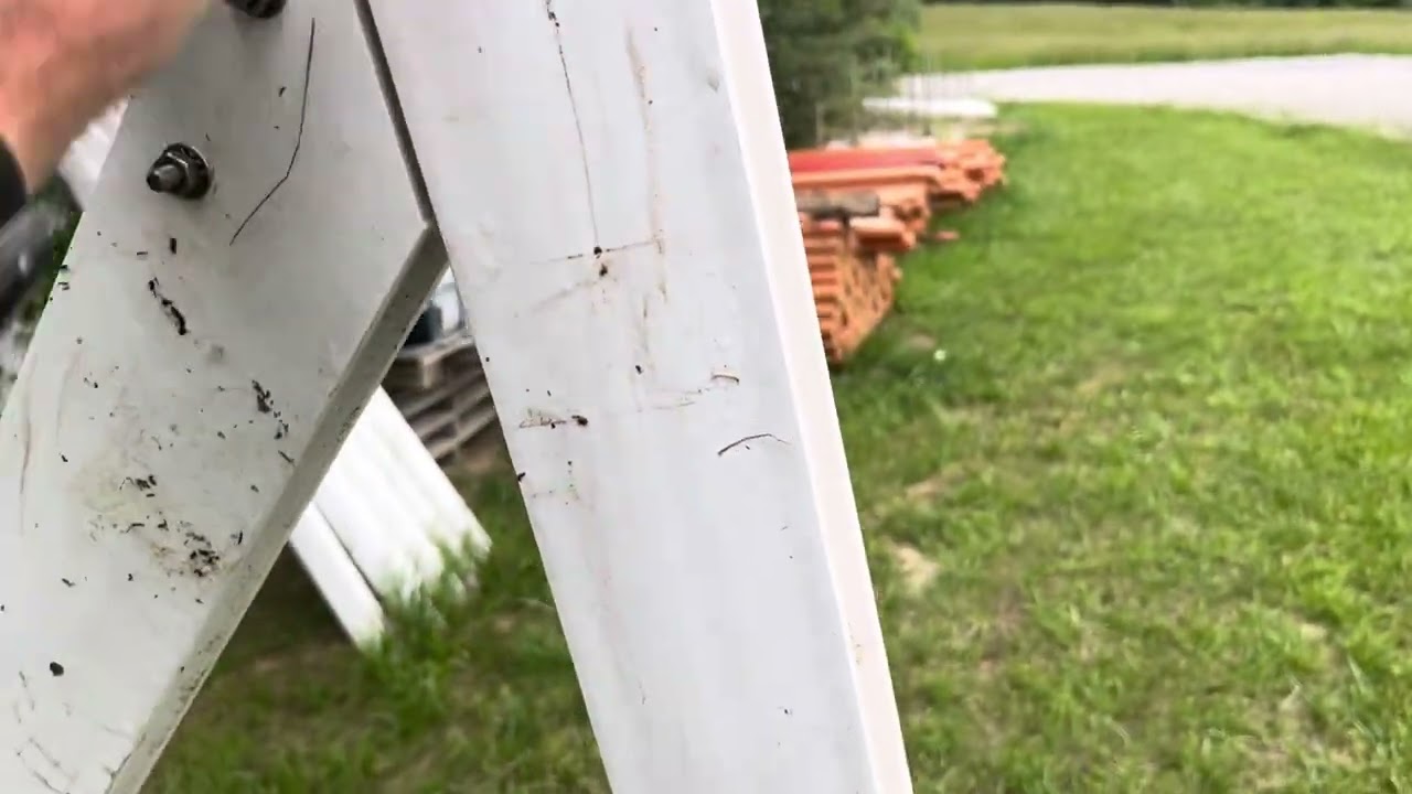 Greg Judy explains the advantages of Timeless A-Frame corner posts.