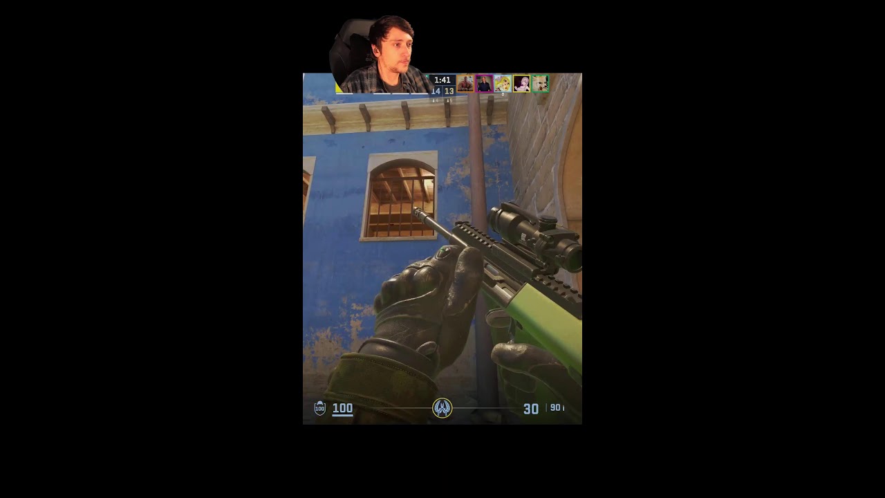 some multiplayer gaming  *Vertical stream*