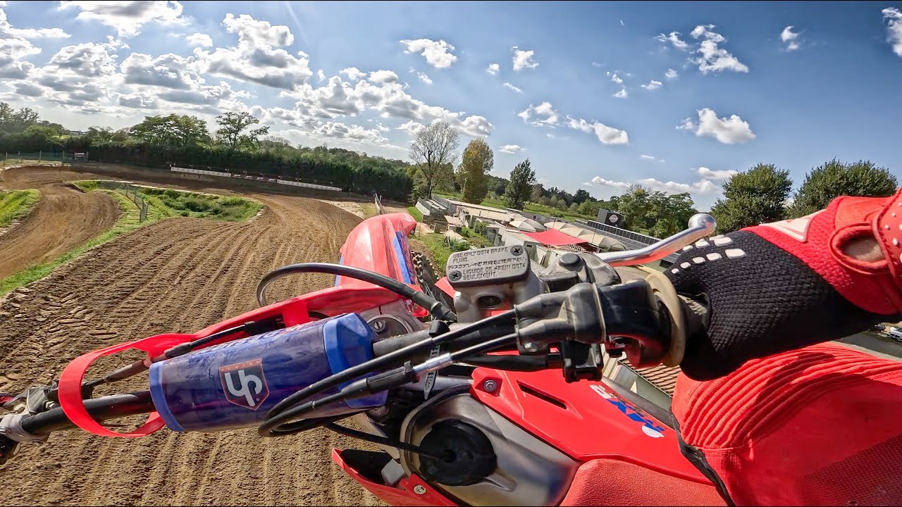 2 terrains, 2 tours Motocross Dorno & Chieve (Italie) GoPro avec la 250 CRF 2025