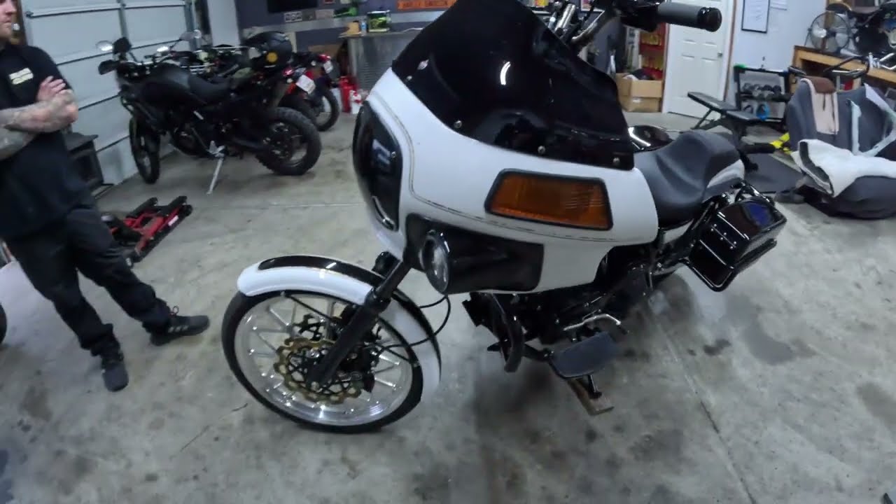 Harley-Davidson FXR Bike Walkaround: Jeff's custom 1990 FXRP build