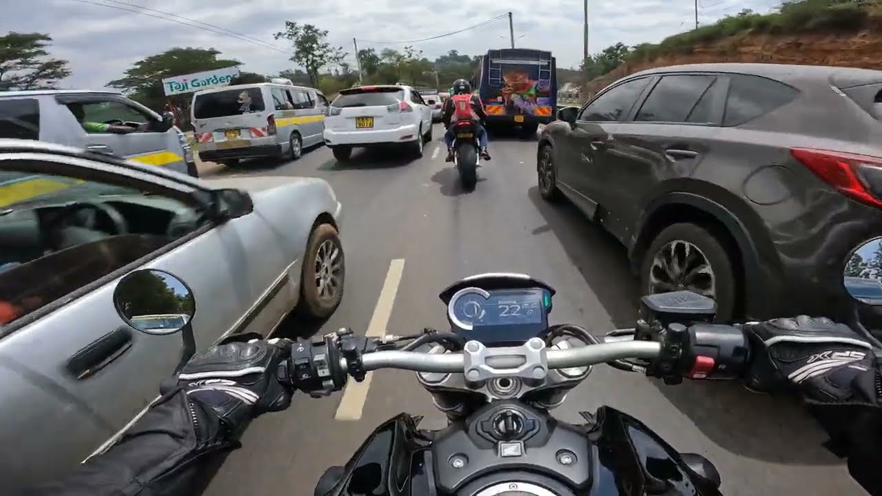 Honda CB1000R Pure Engine Sounds | Thrilling Group Ride & Traffic Cuts [4K] 🇰🇪