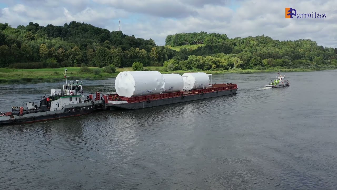 Big tank 6,5 m oversize transportation. Pilots / police escort / Oversize cargo transport. Permitas