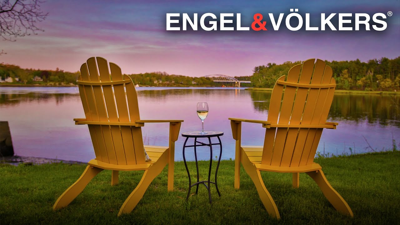 Merrimack Riverfront Home