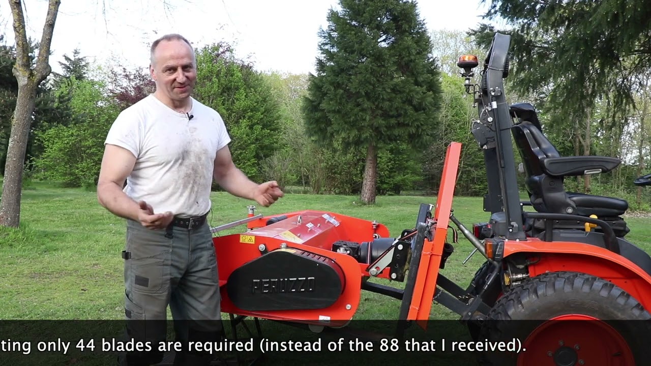Faucheuse frontale Verticut / Verticut front mower : Peruzzo Scorpion