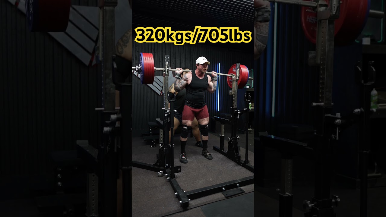 Some beltless squats with a double at 320kgs/705lbs #powerlift #motivation #powerlifting