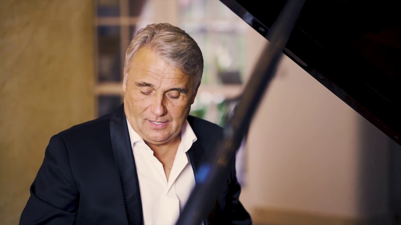 Josef Voltr - Svět je b&aacute;ječnej kout (What A Wonderful World )