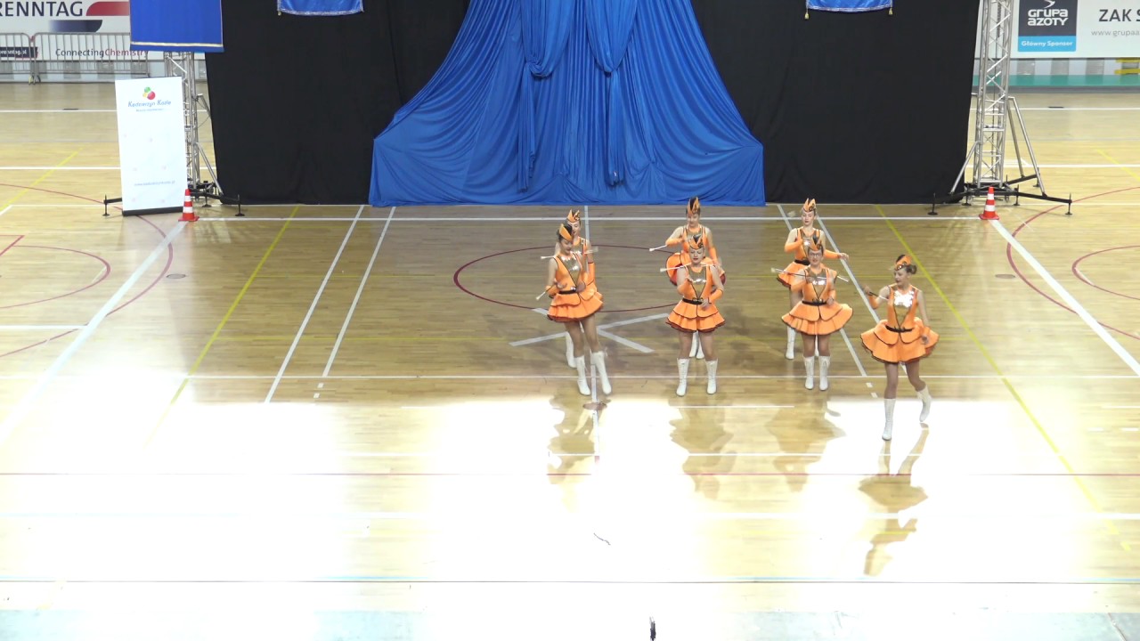 Mażoretki Huty Miedzi miniformacja baton MP 2017