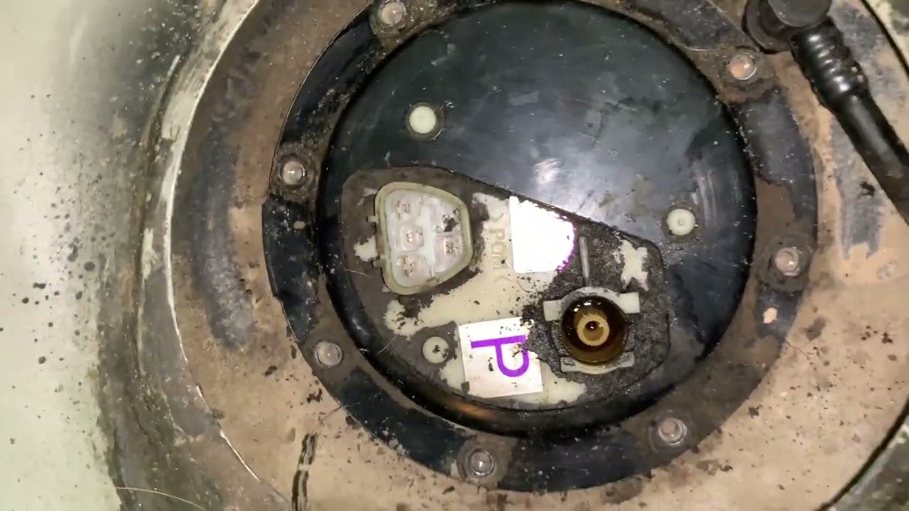2002-06 Toyota Camry Change Fuel Filter and Start Car