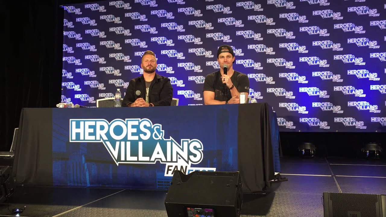 Green Arrow Panel with Stephen Amell at Heroes and Villains Fan Fest