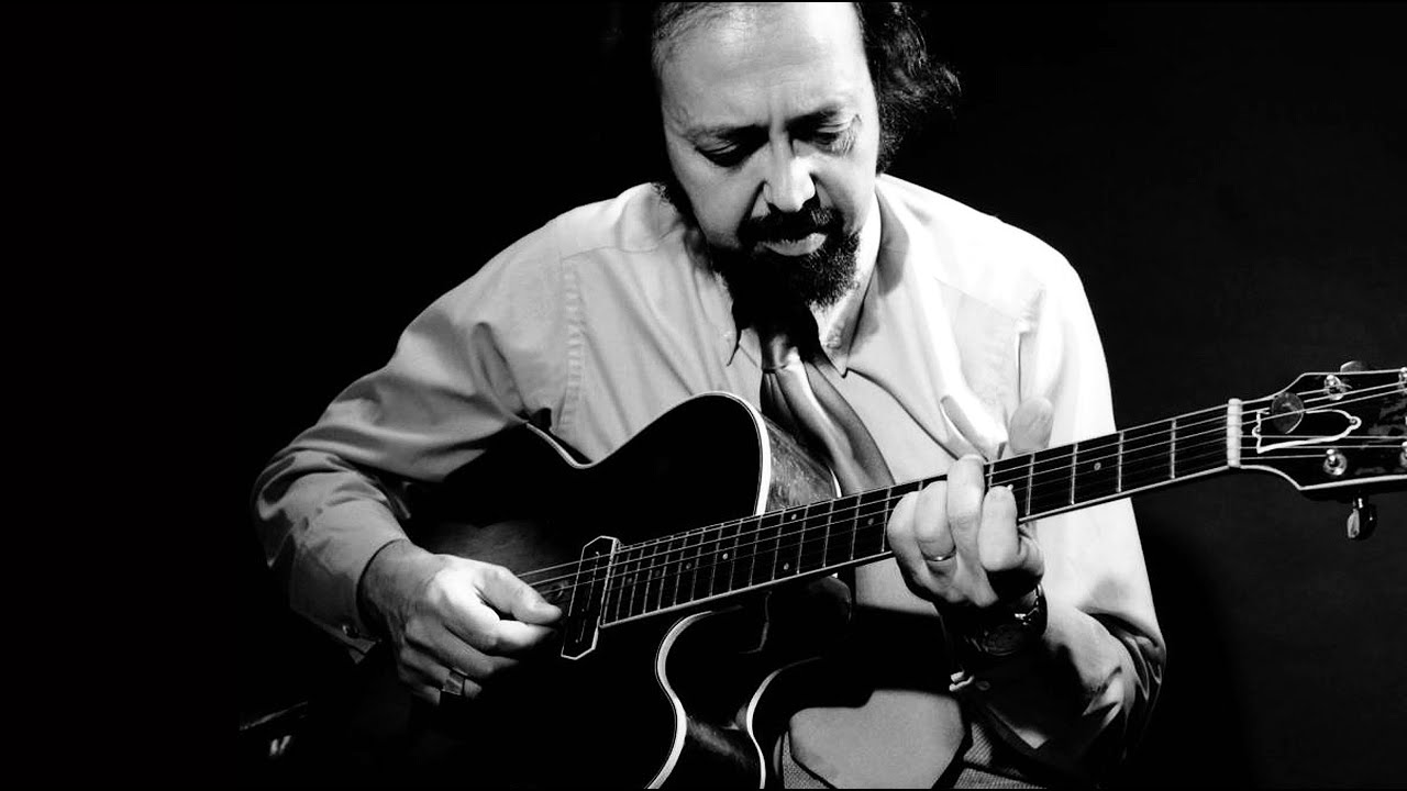 Barney Kessel - Old Devil Moon (1973).