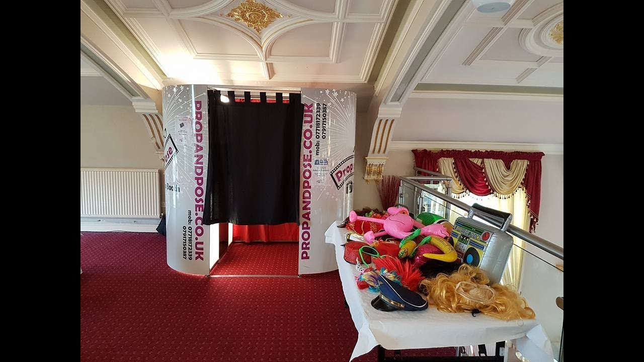 Prop & Pose Photo Booths