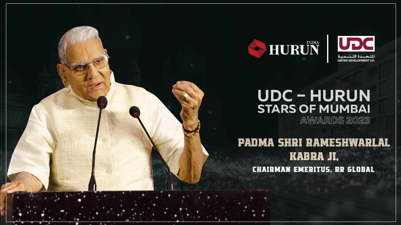 Padmashree Rameshwar Lal Kabra, RR Global at The UDC Hurun Stars Of Mumbai Awards 2023