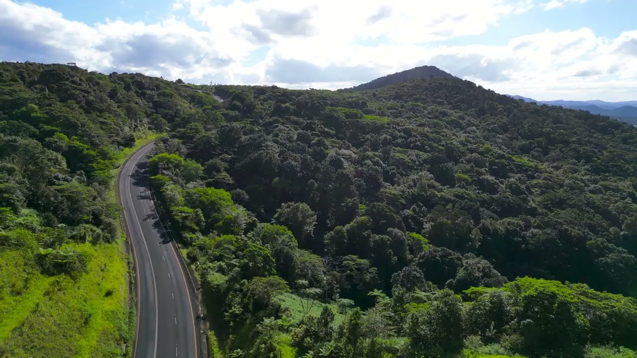 Milla Milla Lookout | Bright Tablelands Drone Views + Original Solo Music