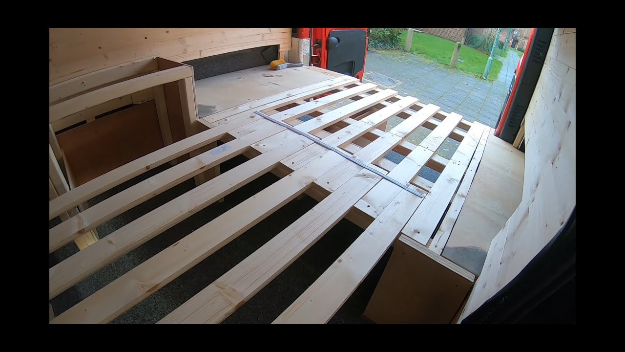 Renault Trafic camper conversion Part 3 - Pull out bed