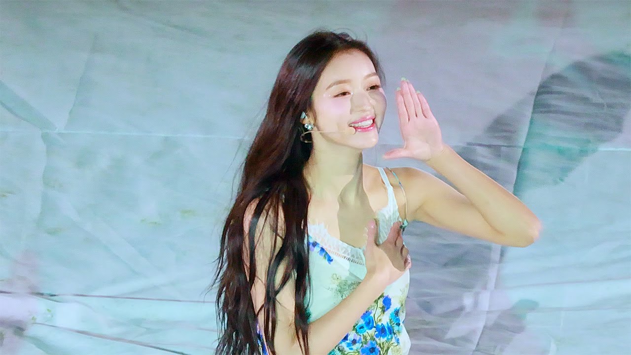 230513 오마이걸 유아 : Tic Toc (틱톡) 무대 @ 전주월드컵경기장