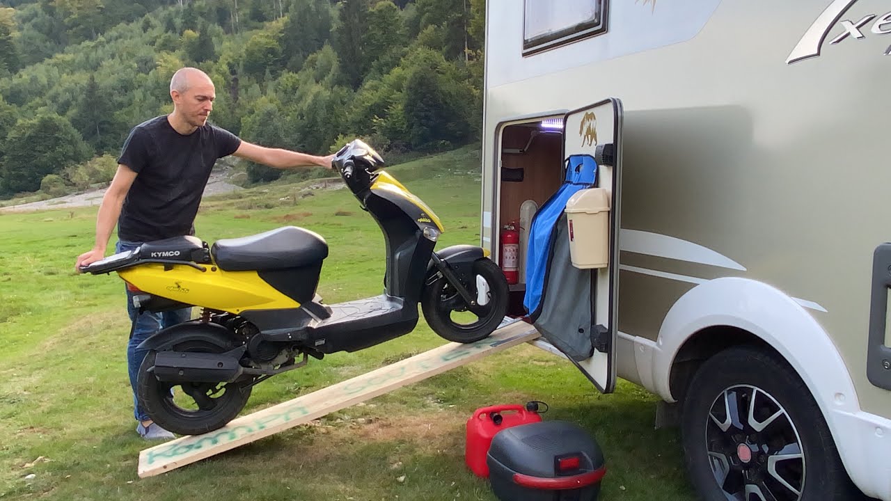 Fitting a scooter Kymco 50cm in a RV#Camper#Burstner ixeo garage