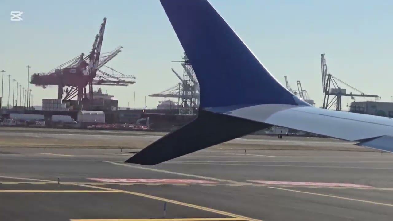 TAKING OFF AT  EWR  - NEWARK INTERNATIONAL AIRPORT 🛫 🇺🇸 