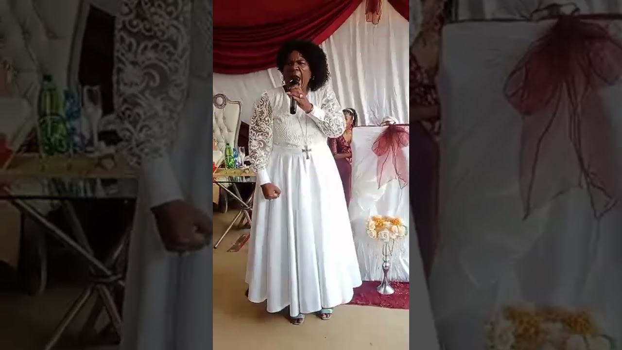 Apostle A.N Mtshweni - Sisempini (We Are At War)