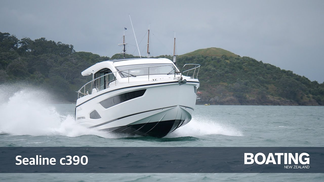 Sealine c390