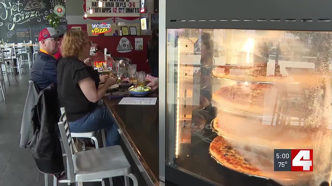 How STL restaurant owners are adapting to increased food and labor costs amid an autumn slump