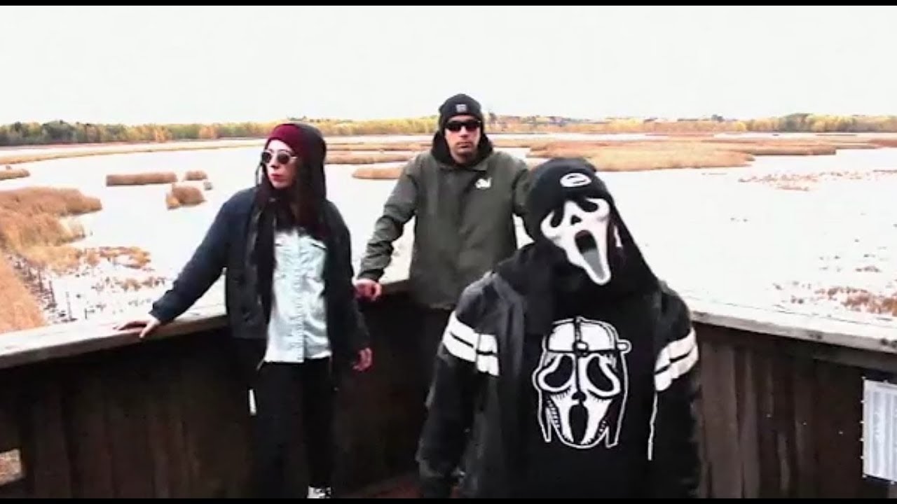 Mc Rambo & Antti Karsee - Hämärässä feat. Ellen