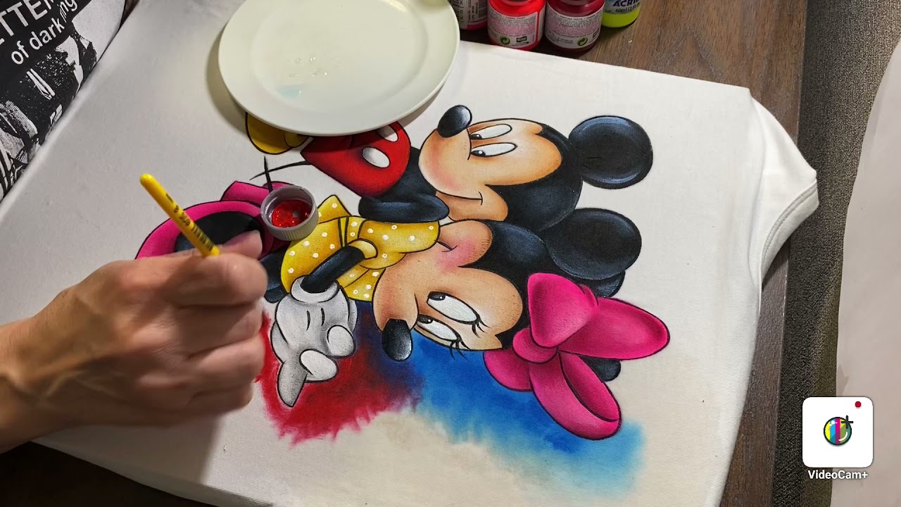 Aquarelado em camiseta