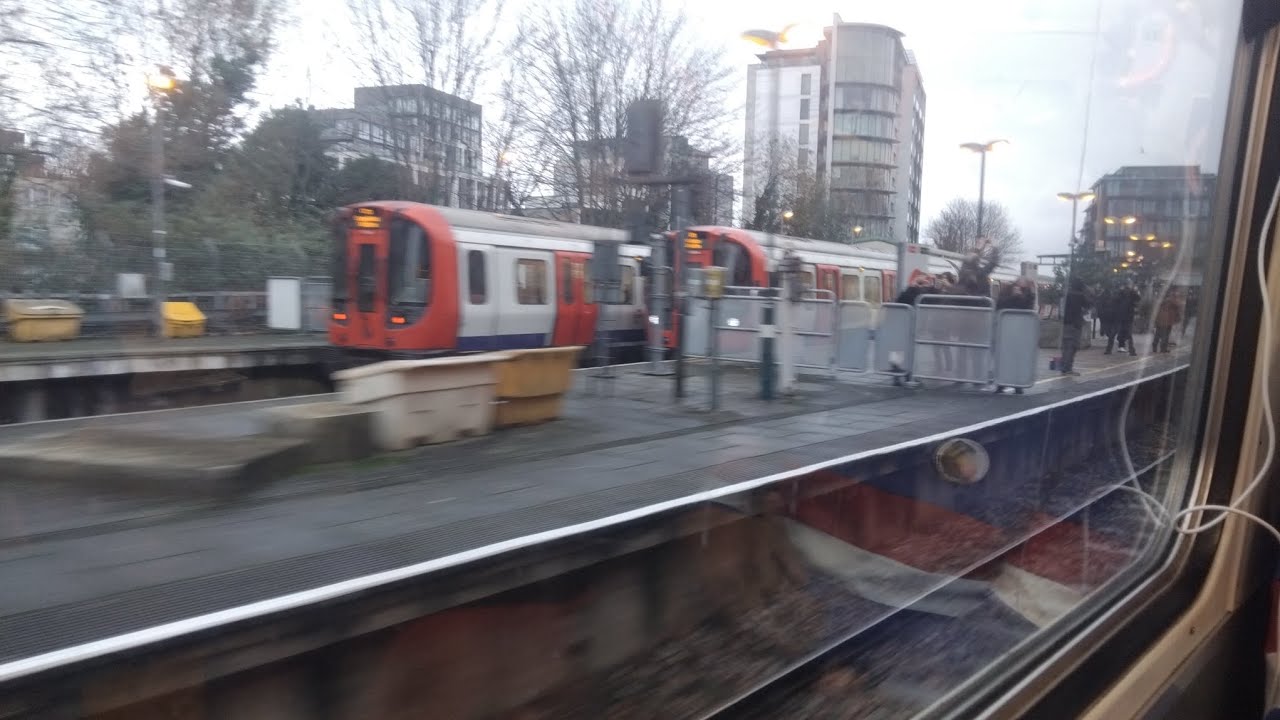 SWR - Class 455 Special Farewell RailTour - Running on the District Line Train Tracks - 21/12/2025