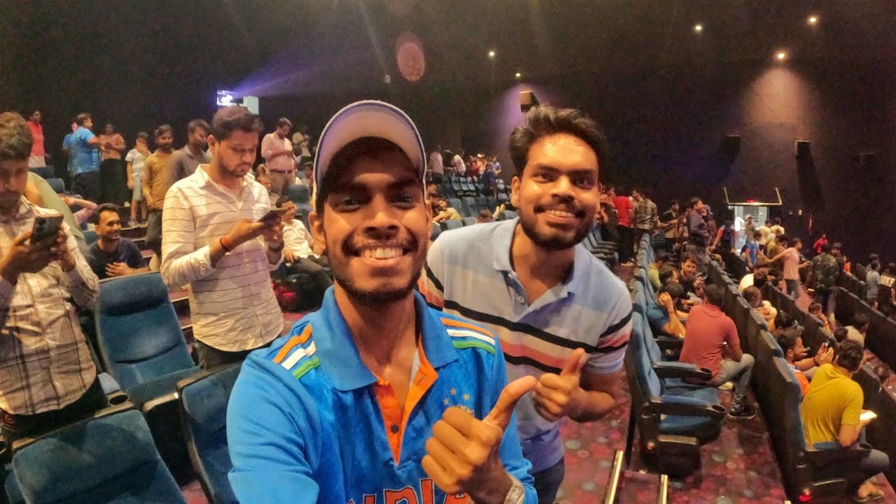 Watching INDIA🇮🇳 vs SOUTH AFRICA🇿🇦 T20I World Cup Final Live 😱🔥 | Wave Mall | Wave Cinema Noida |