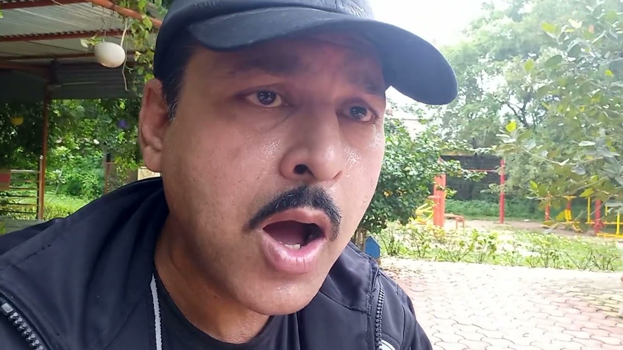 कभी यादों में  कभी ख्वाबों में गायक अभिजीत भट्टाचार्य