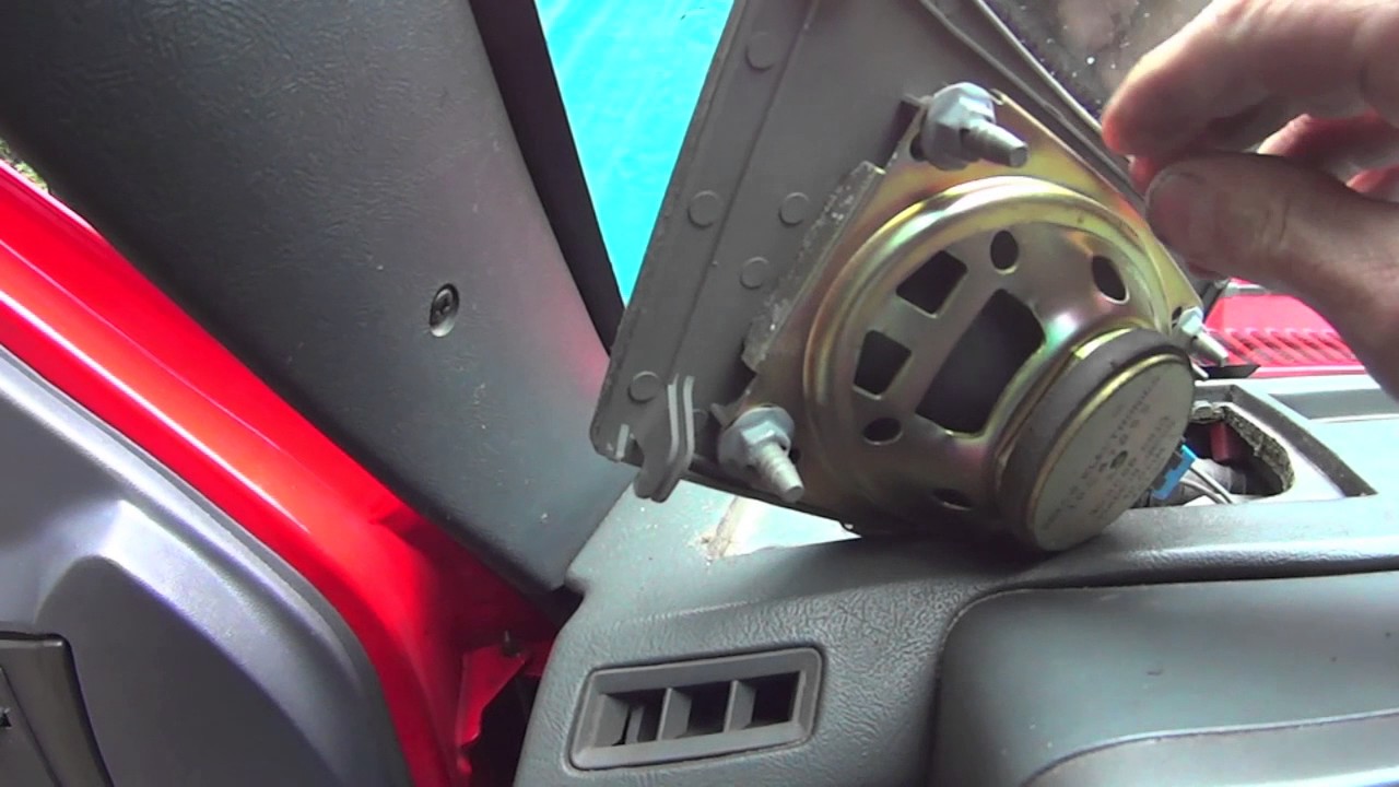 Replacing the front speakers with 4x6 JBL's 1988 S10 Blazer