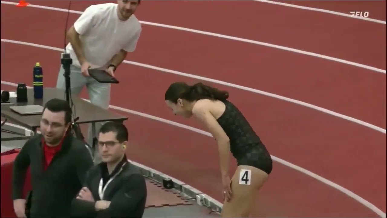 🔥 Watch Ballinacarriga's Maeve O’Neill break the Irish indoor 800m record!