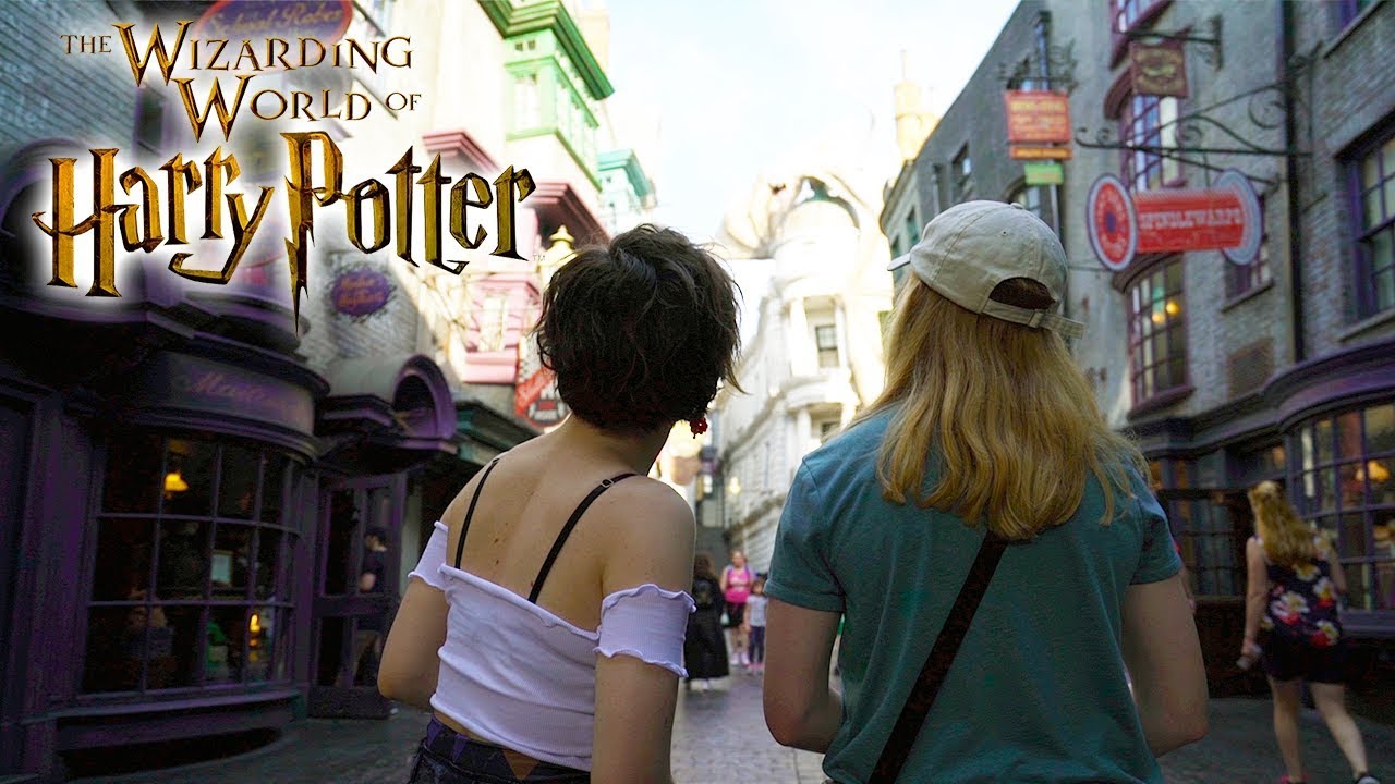 Diagon Alley Vlog at the Wizarding World of Harry Potter with Tessa Netting